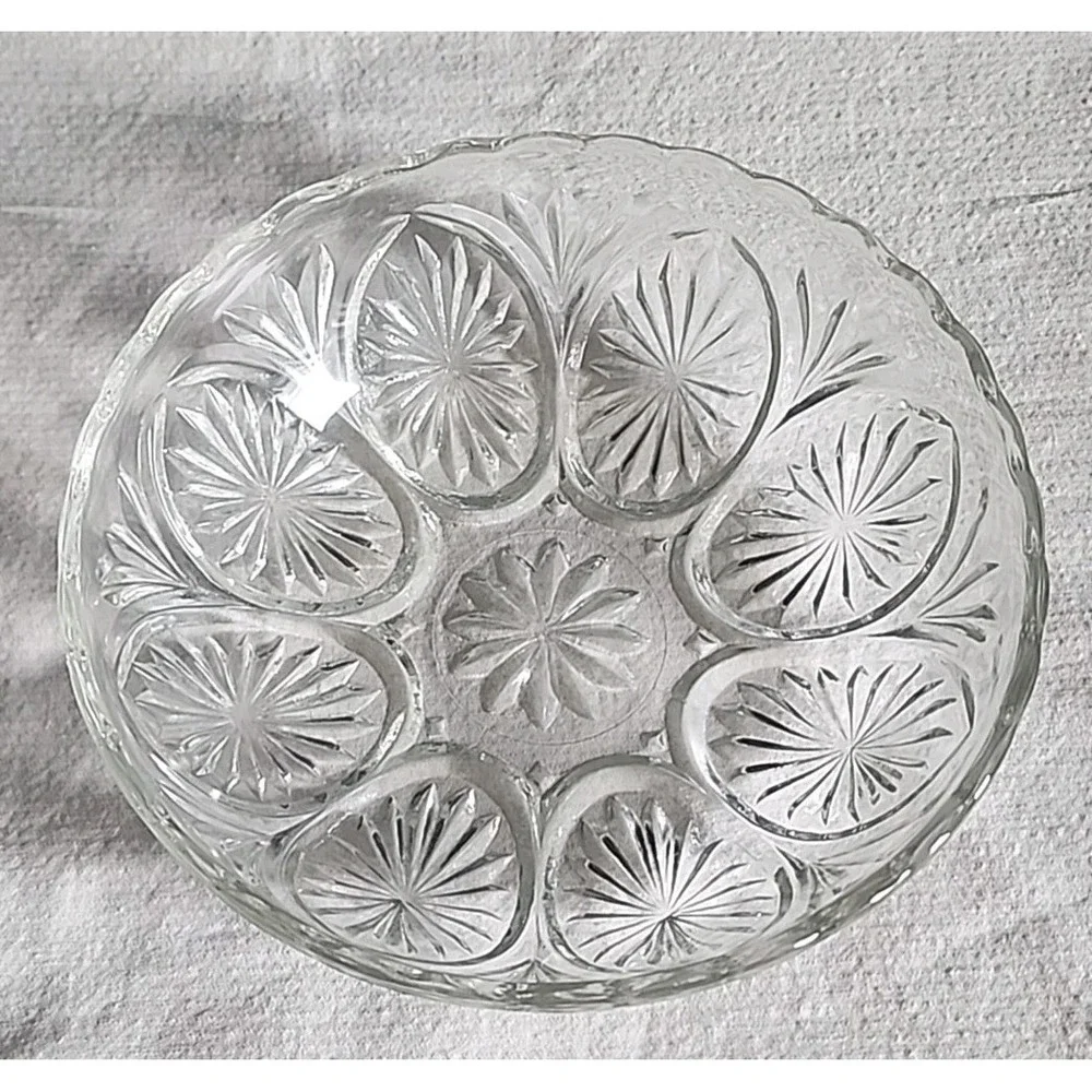 Anchor Hocking Medallion Chip Salad Fruit Glass Serving Bowl Vintage